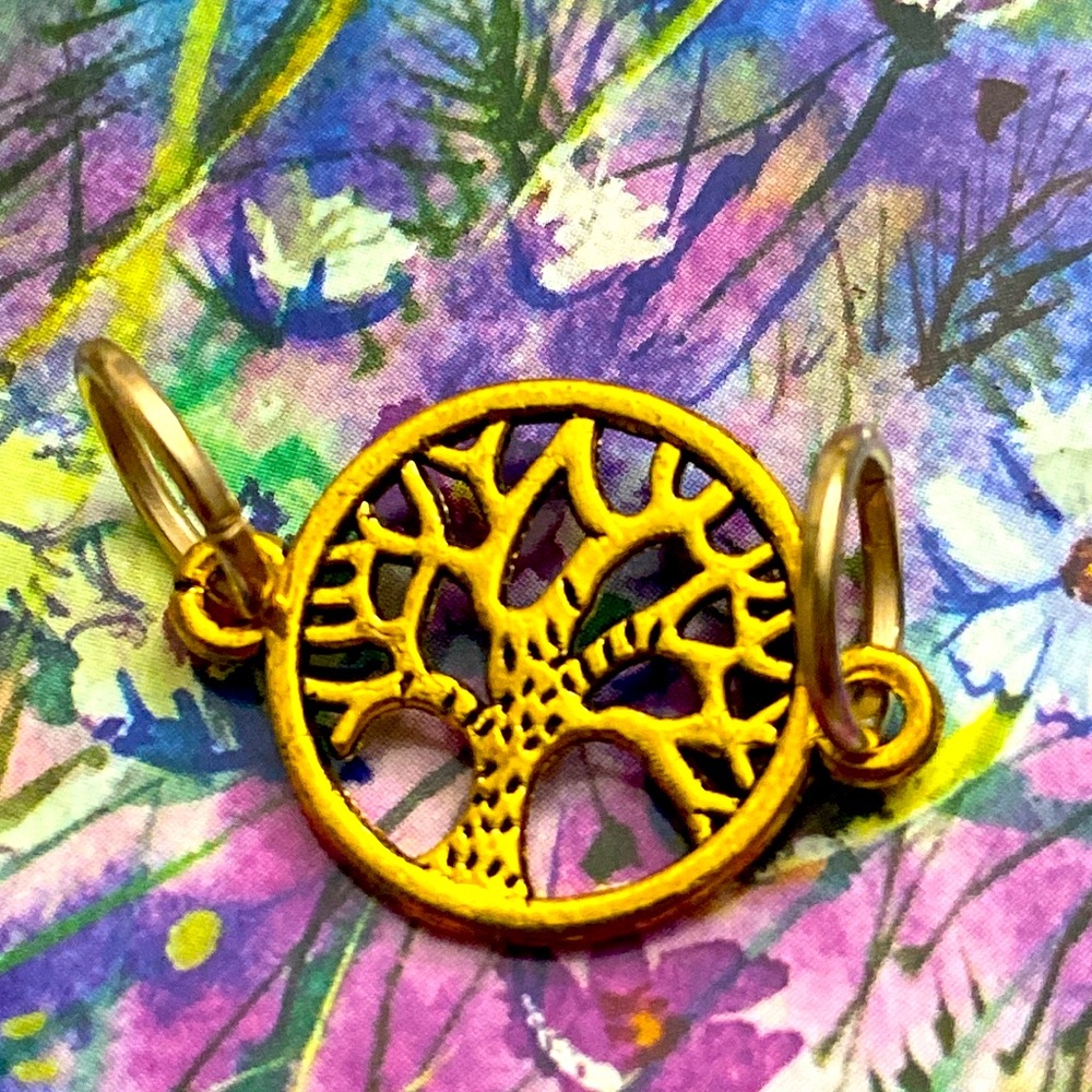 5/$10❤️❤️❤️NEW Brass Tree of Life Pendant Charm